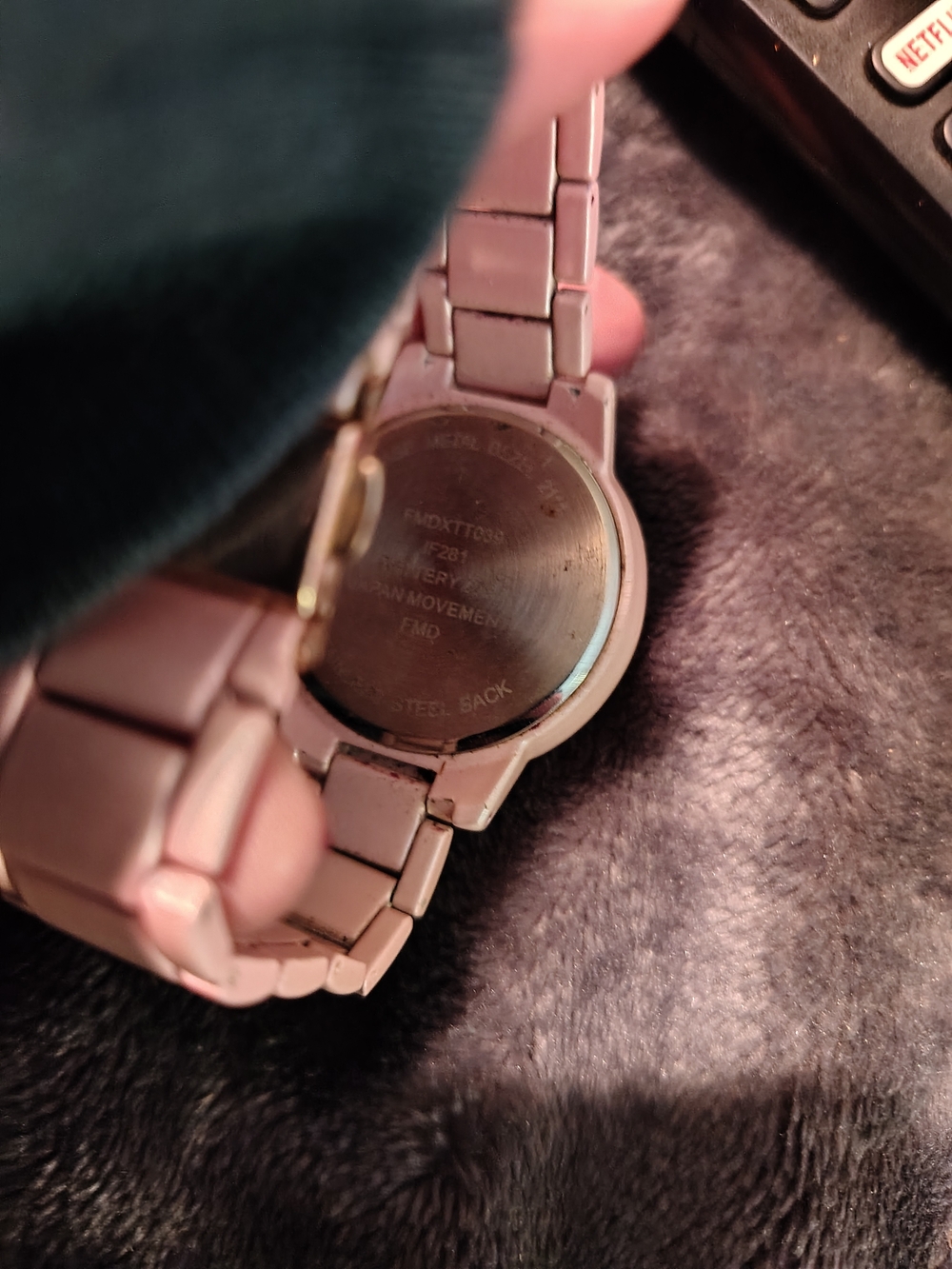 Elegant Women's Pink Crystal Accent Bracelet Watch For Sale! - Picture 2 of 3